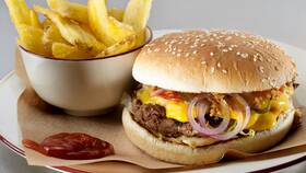 Как готовят котлеты для бургеров в McDonald's в МЕТРОНОМ